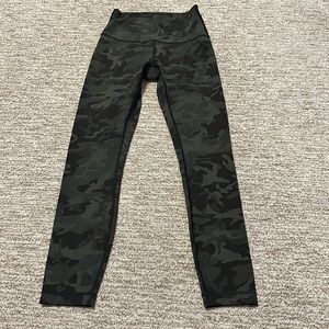 Lululemon Camo Leggings! Size 4 and 25in length.